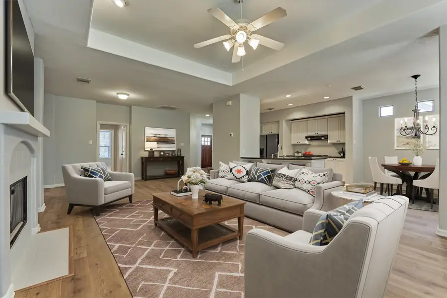 78 Douvaine Court, The Woodlands, TX 77382 - #2