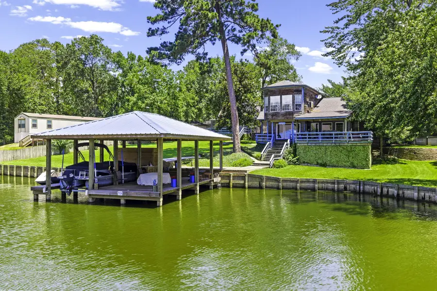 305 Lakeshore Dr, Onalaska, TX 77360 - #2