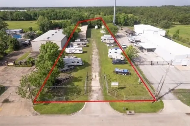 5104 Highway 3, Dickinson, TX 77539 - Image #1