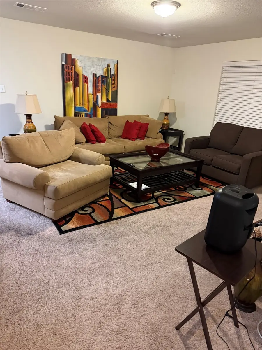 1543 Loose Stone Drive, Rosharon, TX 77583 - Image #3