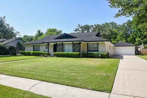 7719 Clarewood Drive, Houston, TX 77036