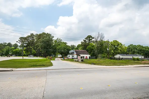 24919 Fm 2100 Road, Huffman, TX 77336