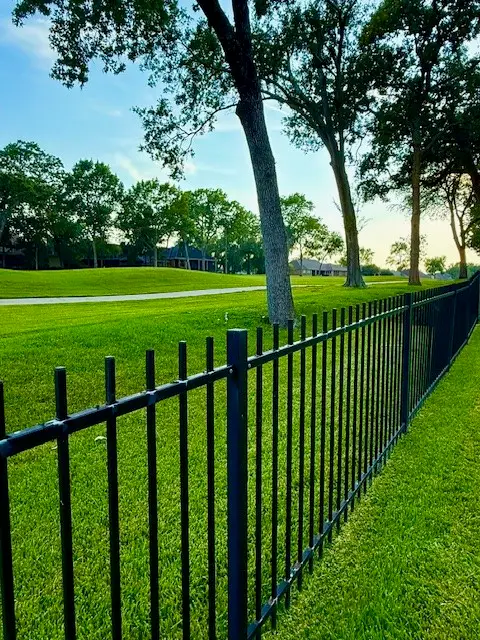 132 Winthrop Harbor South, Montgomery, TX 77356 - Image #2