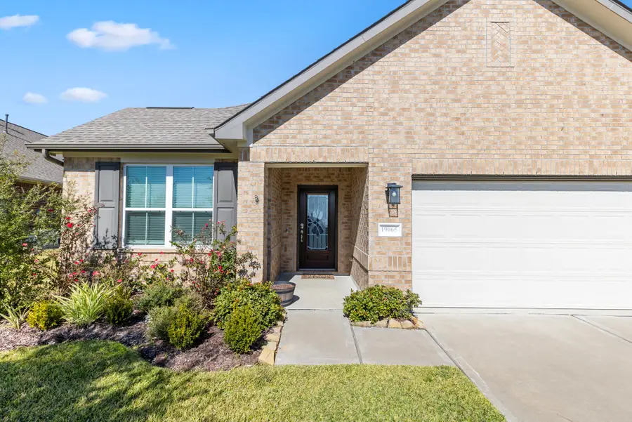 19065 Villa Lane, Montgomery, TX 77356 - Image #2