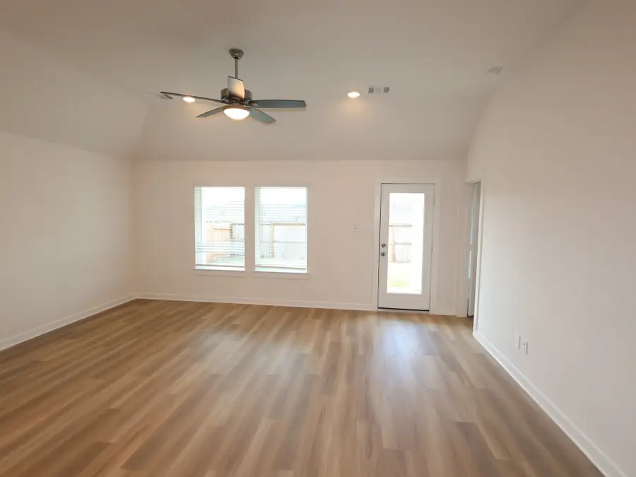 770 Falling Cave Drive, Willis, TX 77378 - Image #3