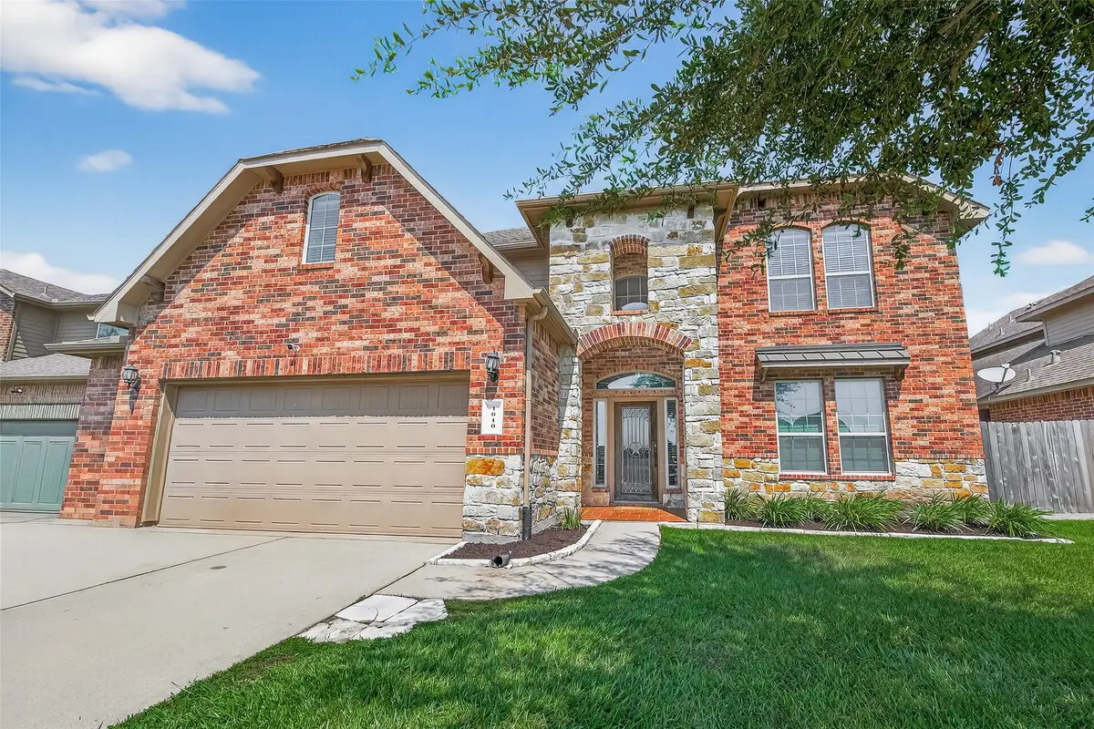 1010 Fairway Drive, La Porte, TX 77571 - Image #1