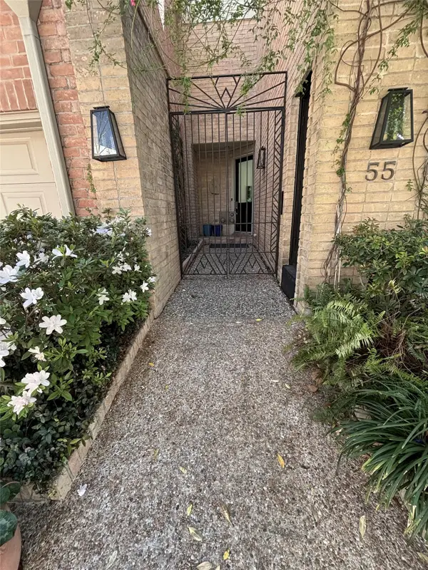 10 S Briar Hollow Lane #55, Houston, TX 77027