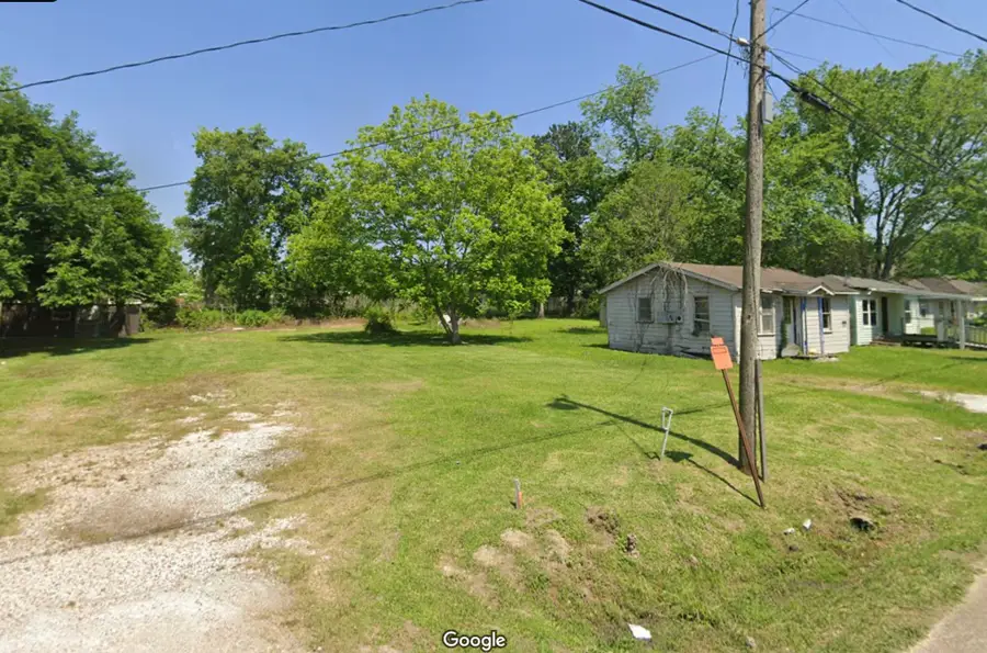 1503 Beauty Street, Dayton, TX 77535 - #2