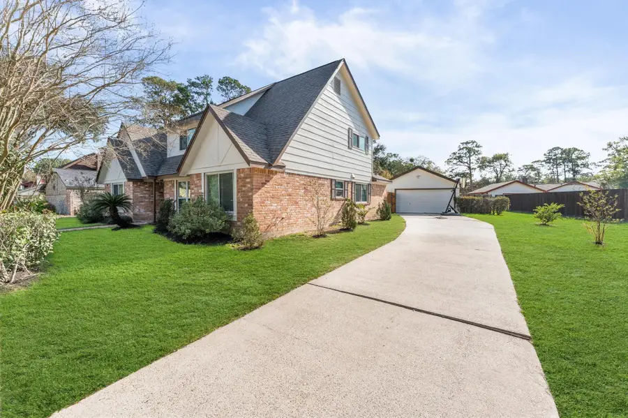 4703 Fountainhead Drive, Houston, TX 77066 - Image #3