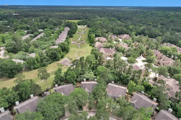 191 Blushwood Place, The Woodlands, TX 77382