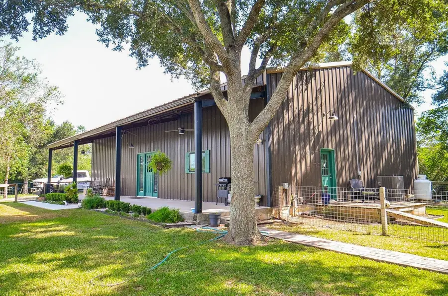 7834 County Road 255, Damon, TX 77430 - #2
