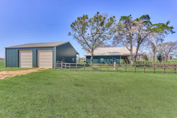 3792 County Road 305, Buffalo, TX 75831