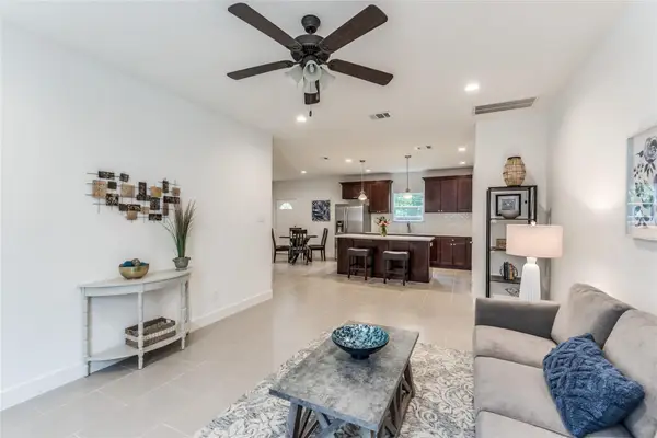 118 Sylvester Road, Houston, TX 77009