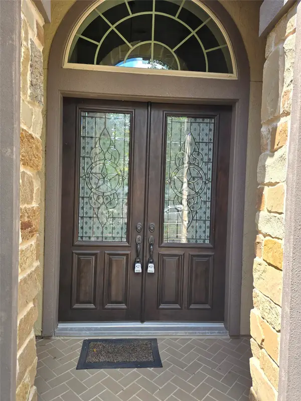 10 Val Delsa Court, Missouri City, TX 77459