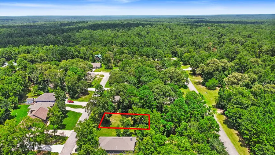 84 Hillsborough Drive, Huntsville, TX 77340 - Image #2