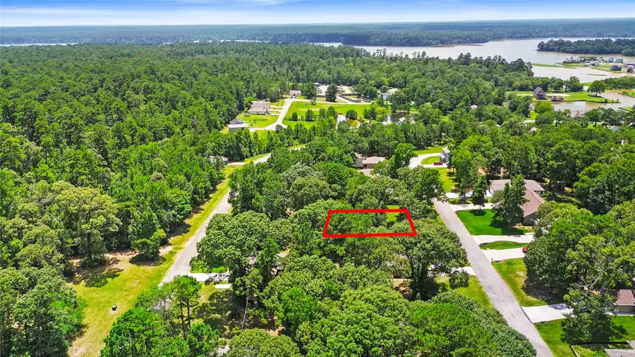 84 Hillsborough Drive, Huntsville, TX 77340 - Image #3