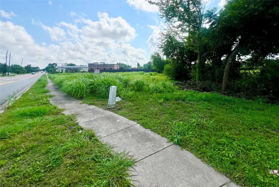 2023 5th Street, Stafford, TX 77477 - #3