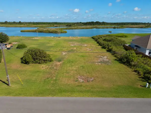 00 Bayou Drive, Hitchcock, TX 77563