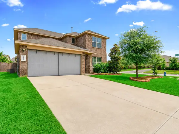 2602 Lincolns Meadow Drive, Spring, TX 77373