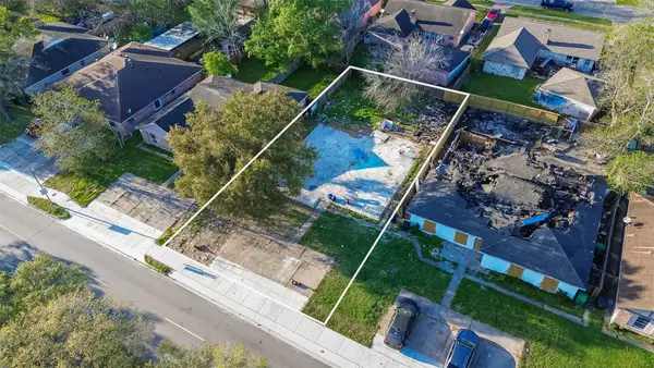 6710 W Fuqua Drive, Houston, TX 77489