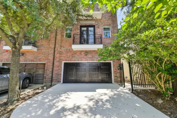 652 E 6th 1/2 Street, Houston, TX 77007