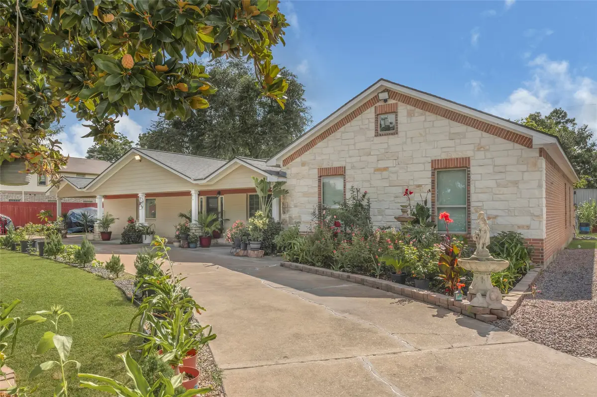 4325 Billy Lane, Fresno, TX 77545 - Image #1