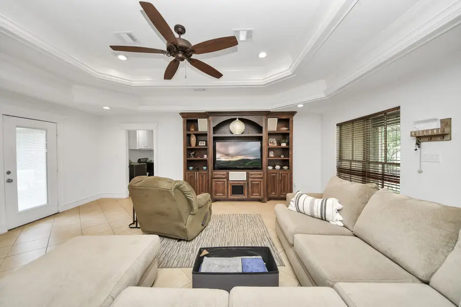 24 Woody Creek Drive, Conroe, TX 77301 - Image #2