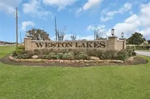 4511 Lake Village Drive, Fulshear, TX 77441
