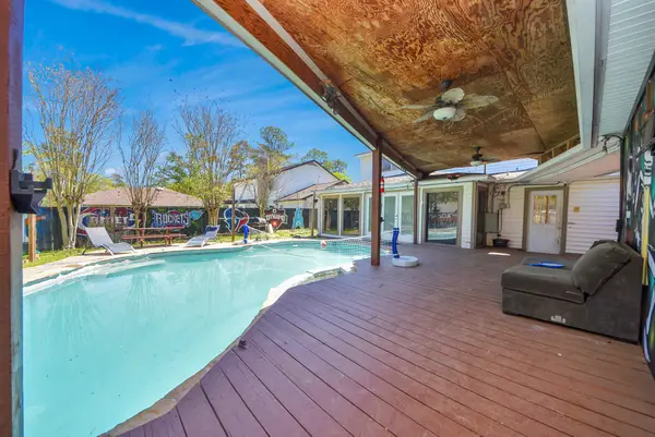 1011 Whitestone Lane, Houston, TX 77073