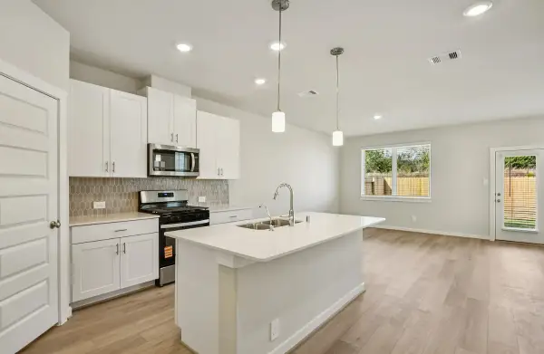 720 Sand Dollar Drive, Kemah, TX 77565