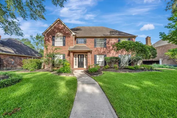 15110 Greenleaf Lane, Houston, TX 77062