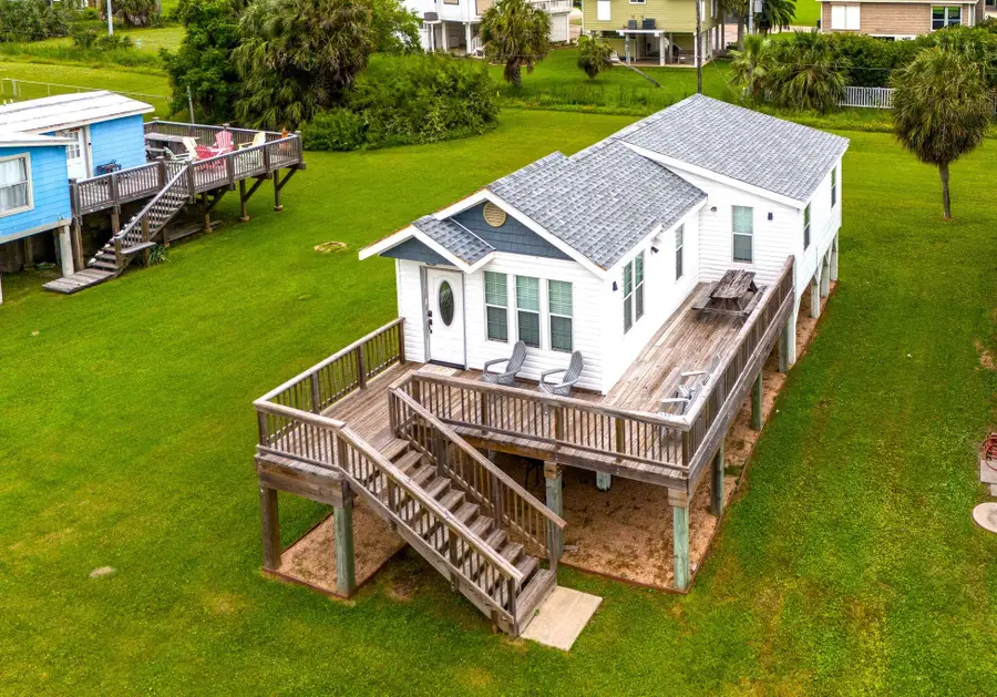 4115 Surf Drive, Galveston, TX 77554 - Image #2