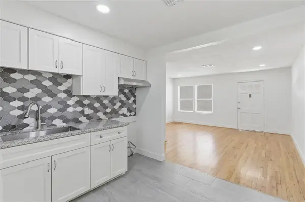 905 Longley Street, South Houston, TX 77587