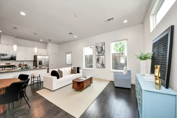 9448 Kerrwood Lane, Houston, TX 77080