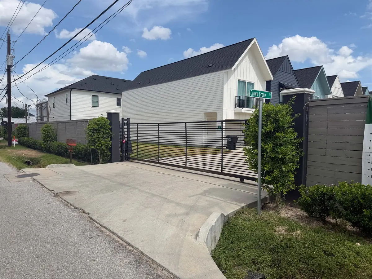 4623 Crown Bend Lane, Houston, TX 77018 - #1