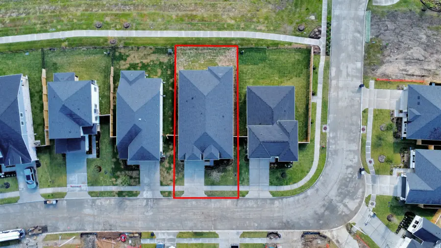 207 Orchard Laurel Drive, Alvin, TX 77511 - Image #2