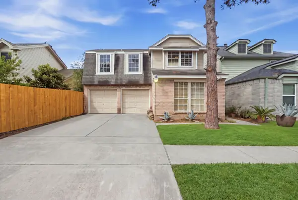 6438 Chatham Island Lane, Houston, TX 77035