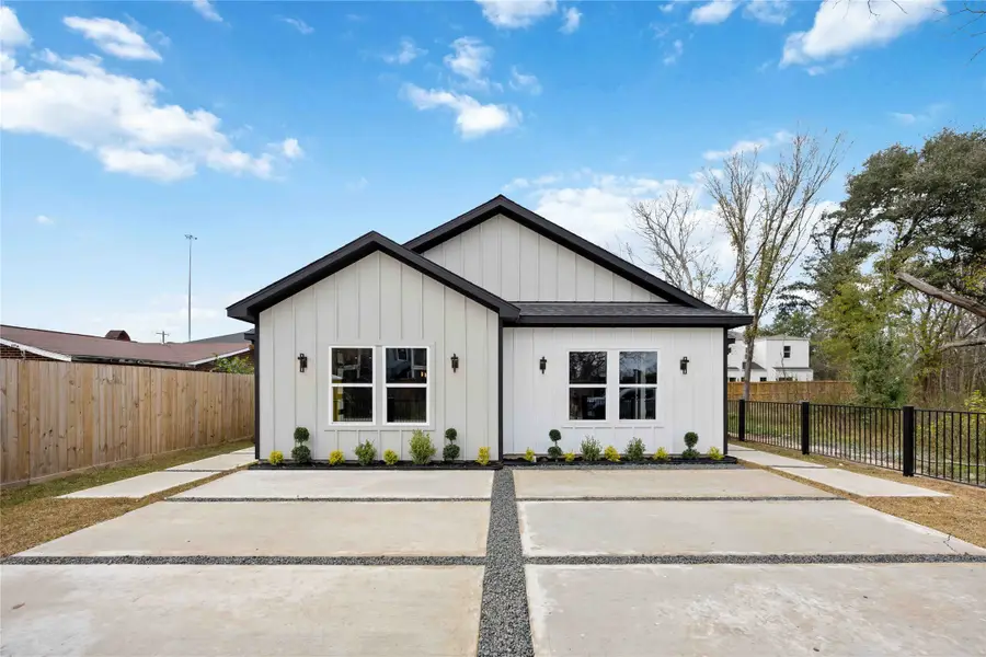 8310 Mariah Street #A/B, Houston, TX 77051 - Image #2