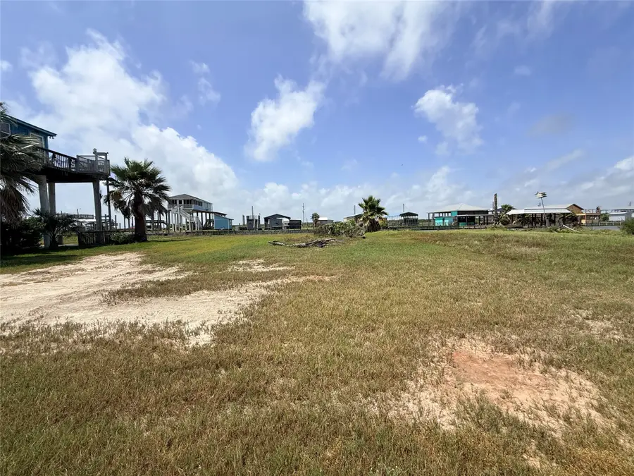 1495 Mabry St Street, Gilchrist, TX 77617 - #3