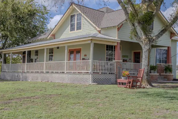 7707 Kieke Road, Carmine, TX 78932