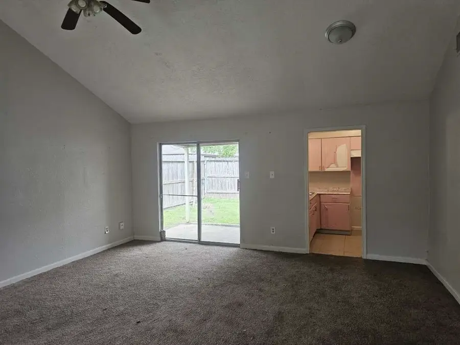 8710 Parkway Forest Drive, Houston, TX 77044 - Image #2