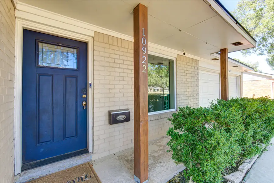 10922 Hillcroft Avenue, Houston, TX 77096 - Image #3