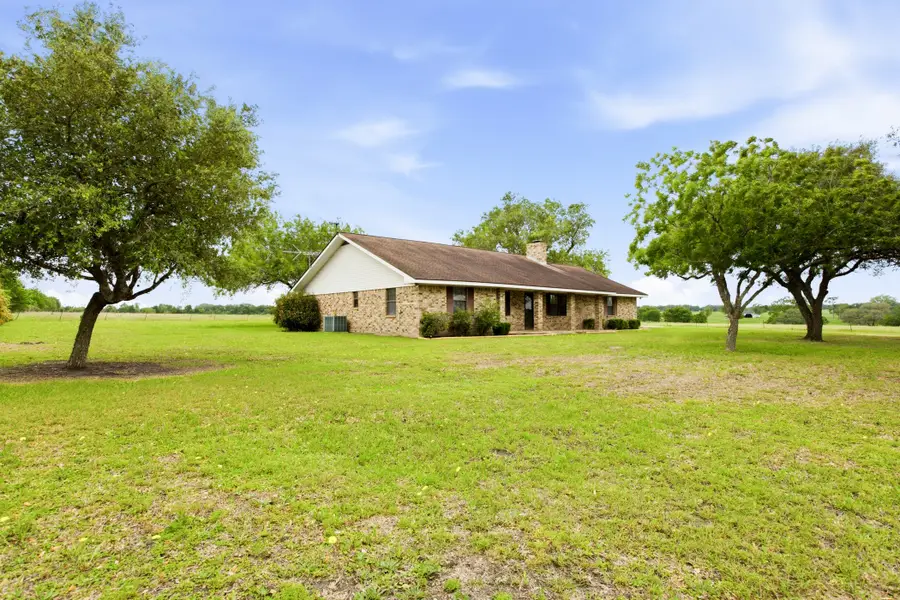 1150 Cr 209, Weimar, TX 78962 - #3