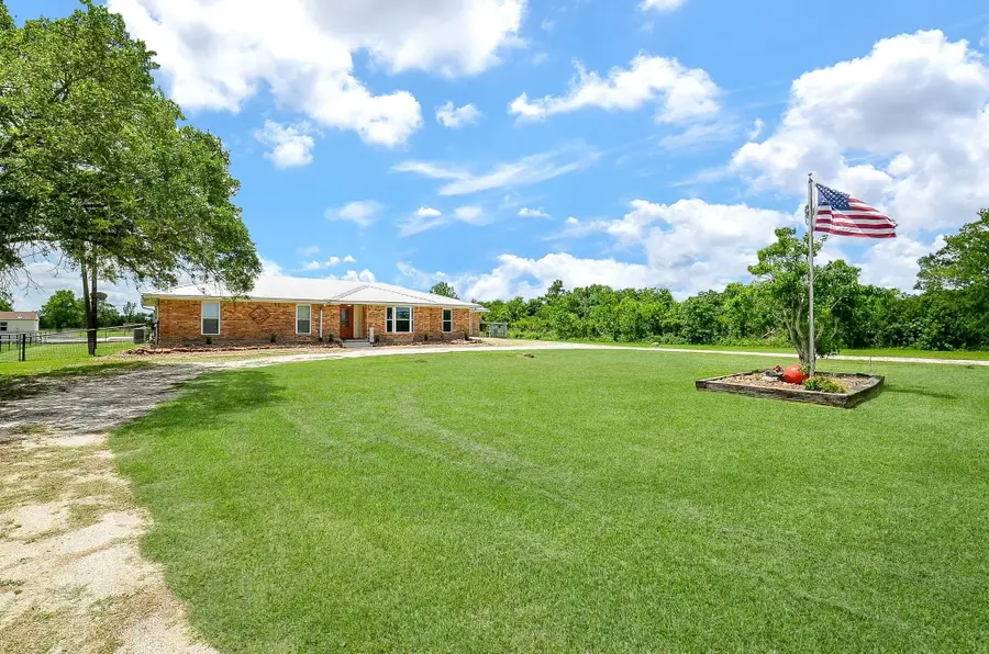 2500 County Road 62, Rosharon, TX 77583 - #3