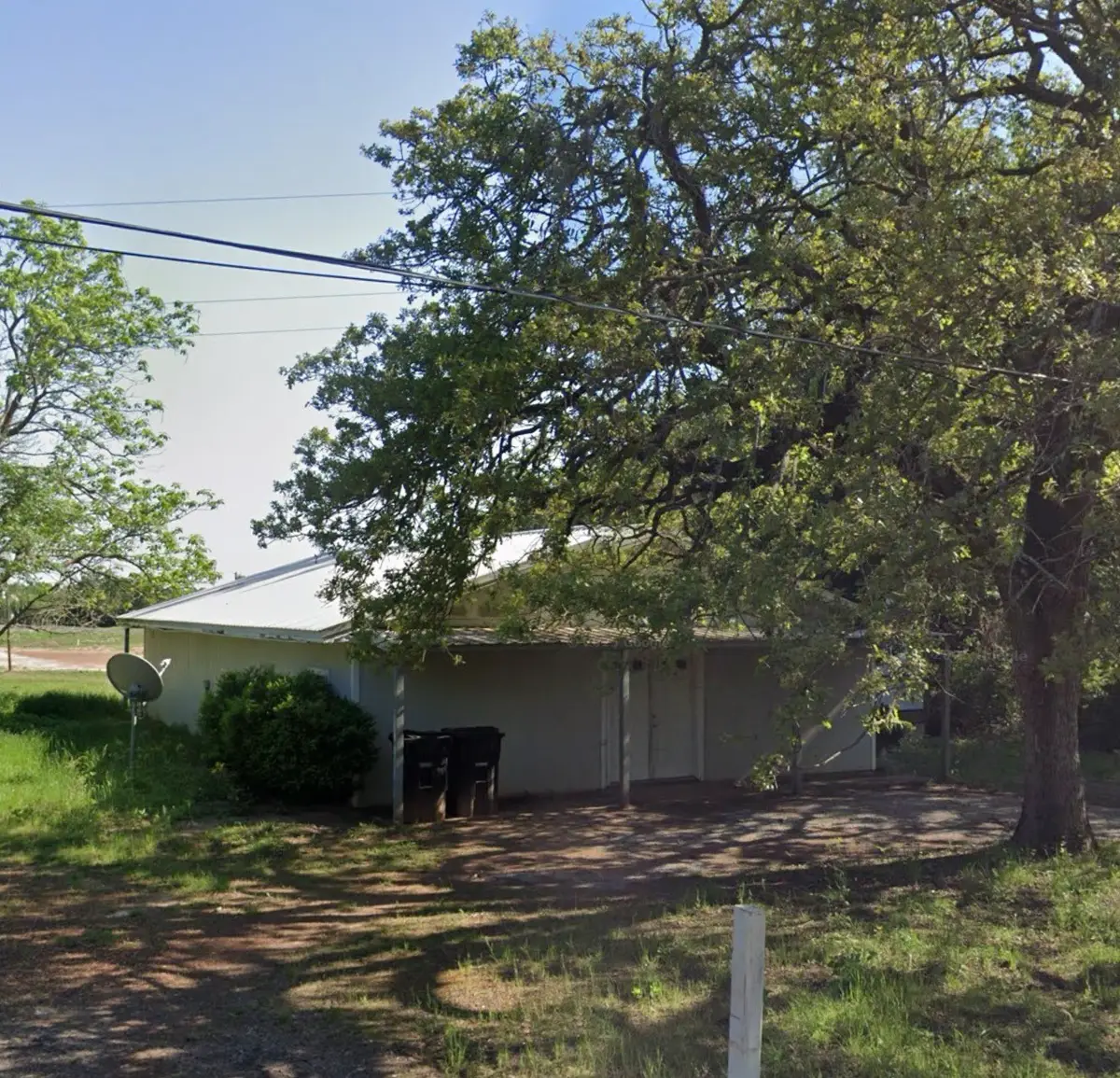 1414 S Broadway Street, Jewett, TX 75846 - Image #1