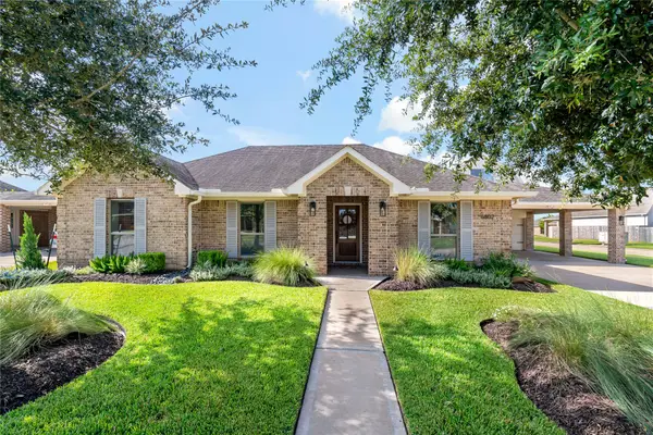6802 Arlington Drive, Manvel, TX 77578