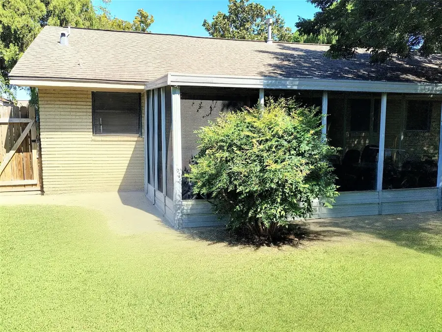 3005 Somerset Avenue, Texas City, TX 77590 - Image #3