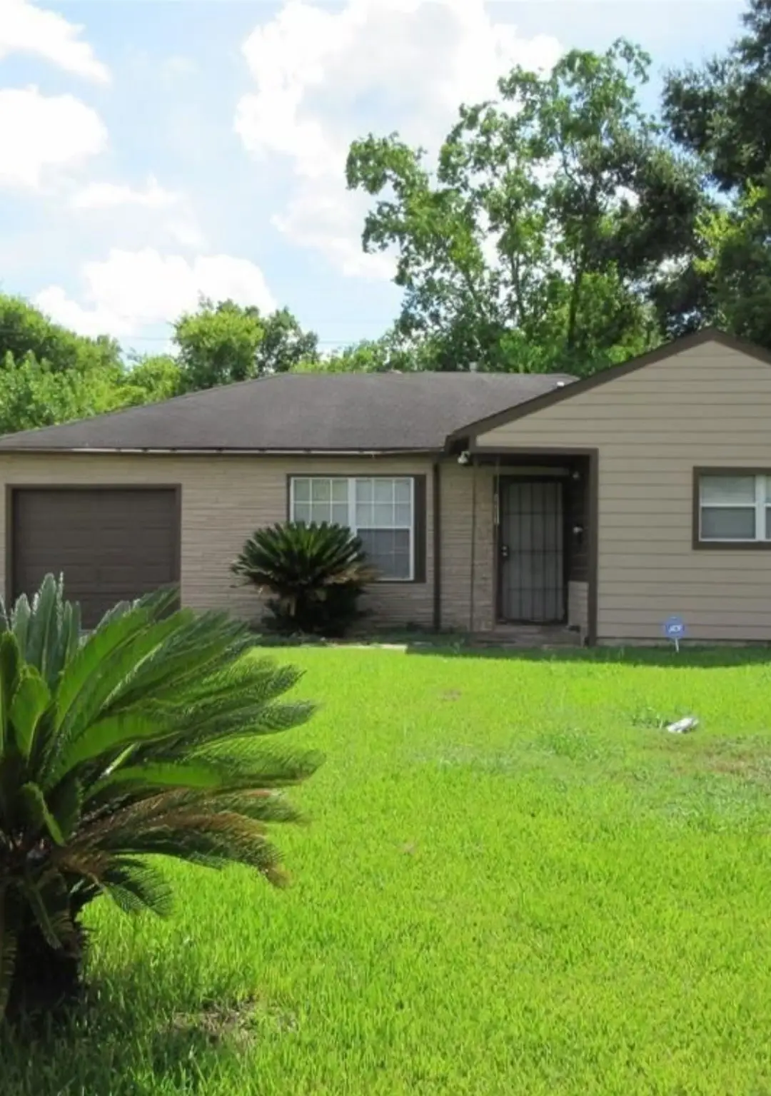 10601 Murr Way, Houston, TX 77048 - Image #1