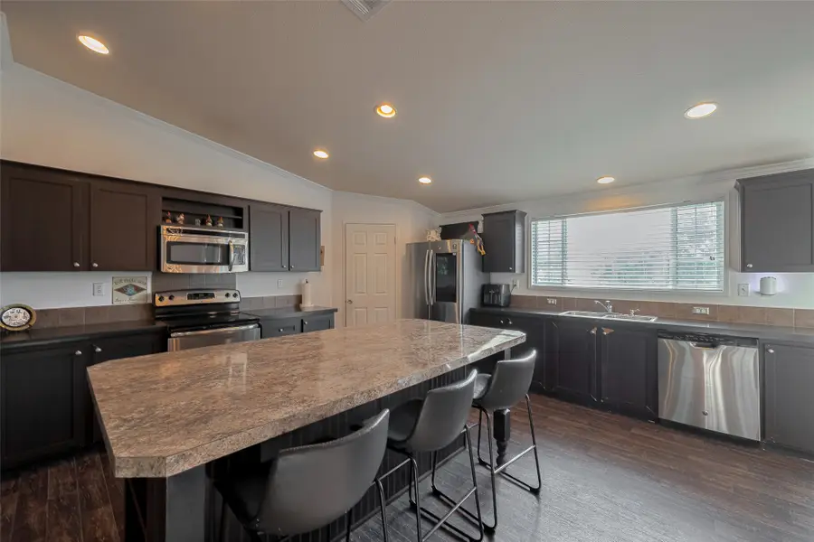 5526 State Highway 90, Madisonville, TX 77864 - Image #2