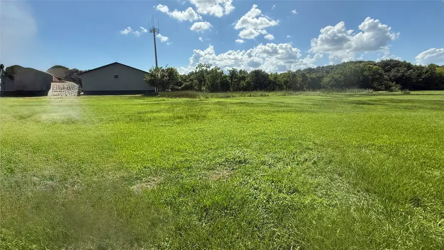 000 1 Weeks Ave, High Island, TX 77623 - Image #3